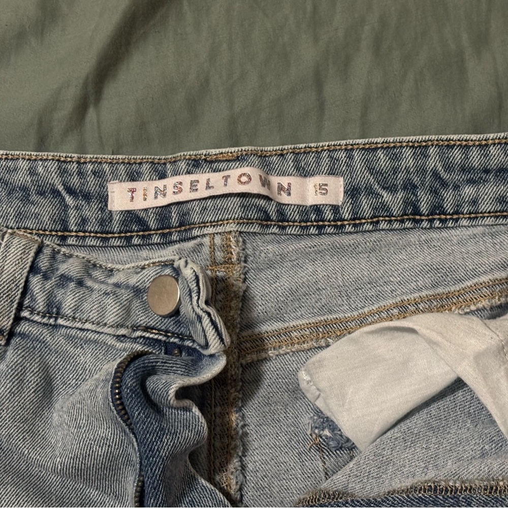 Distressed jeans! - Picture 5 of 5